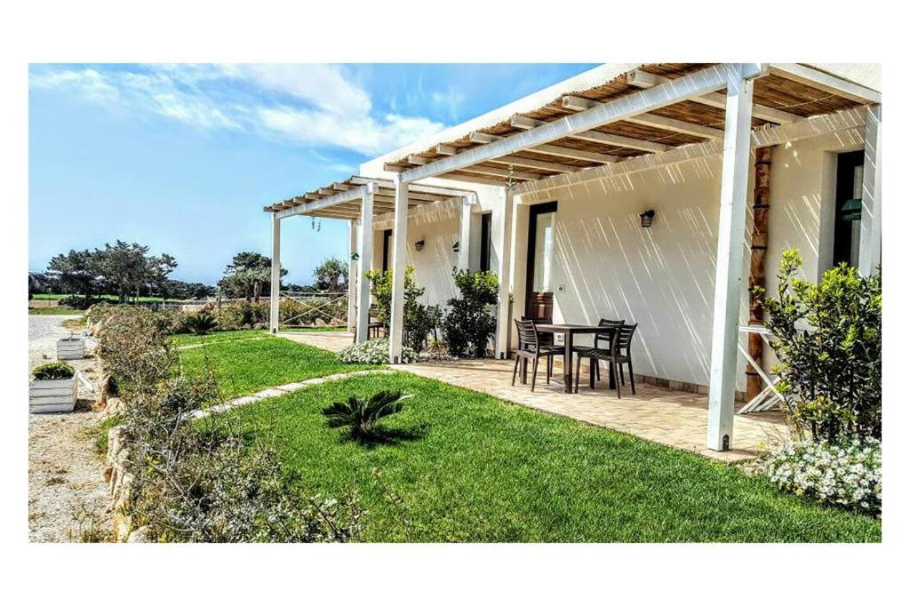 Casa Vacanze Senia Del Rais Favignana Ngoại thất bức ảnh